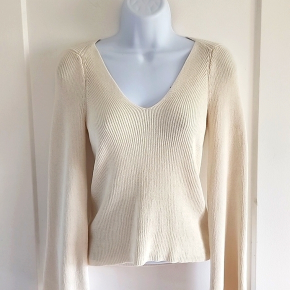 NWT Madewell flare sleeve v neck sweater size XXS in ivory color - Picture 6 of 9
